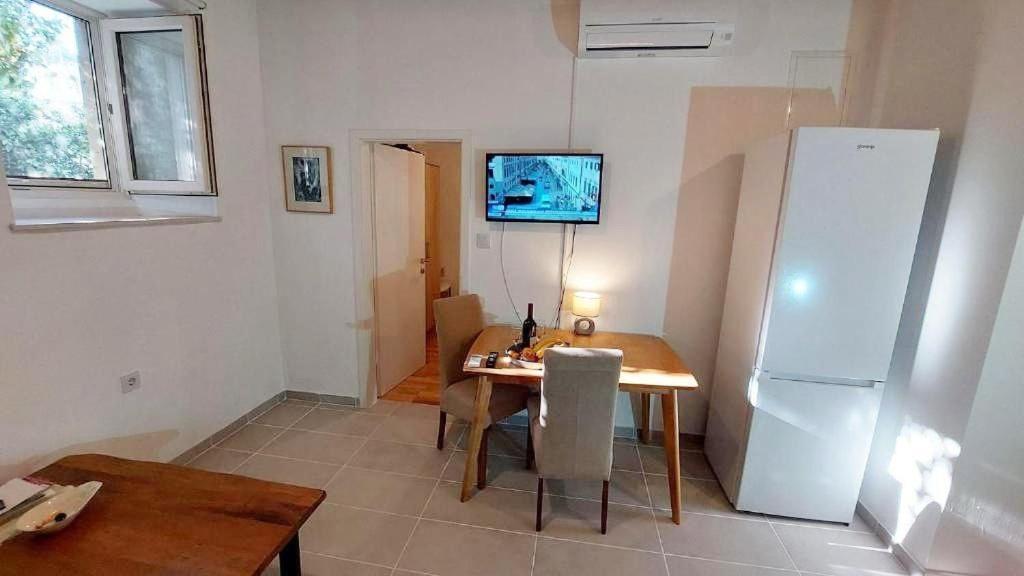 Apartment Palace Pernarius Cavtat