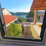 Palace Pernarius