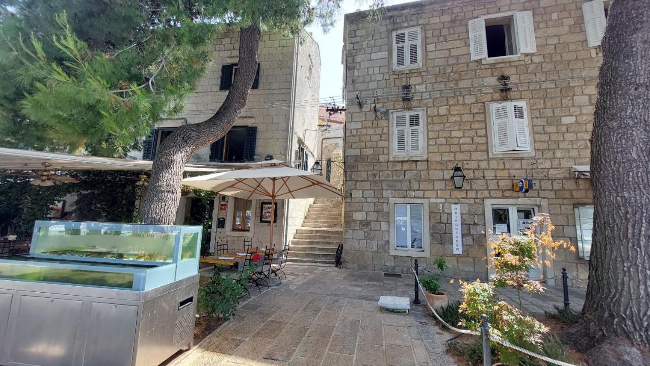 Palace Pernarius Cavtat