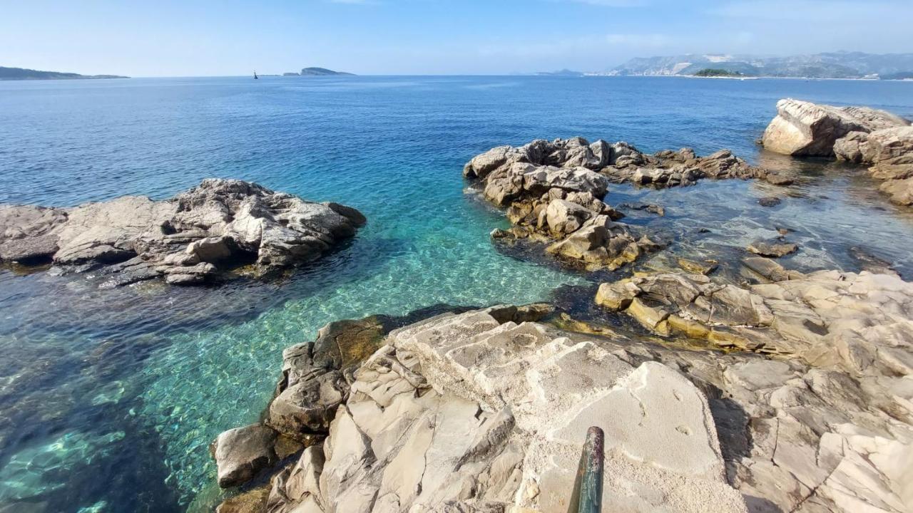 Palace Pernarius Cavtat